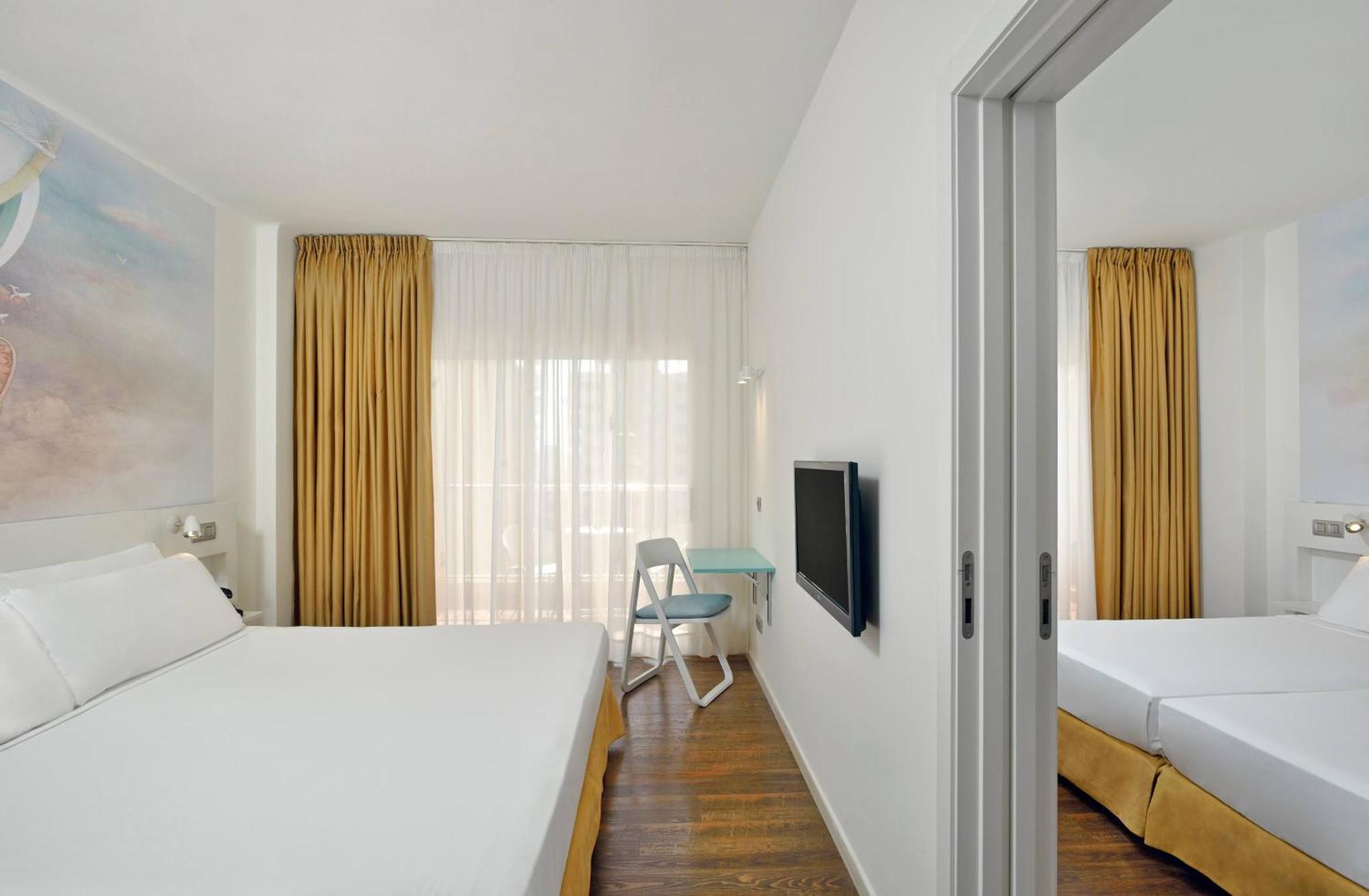 Quarto Família com 2 Quartos